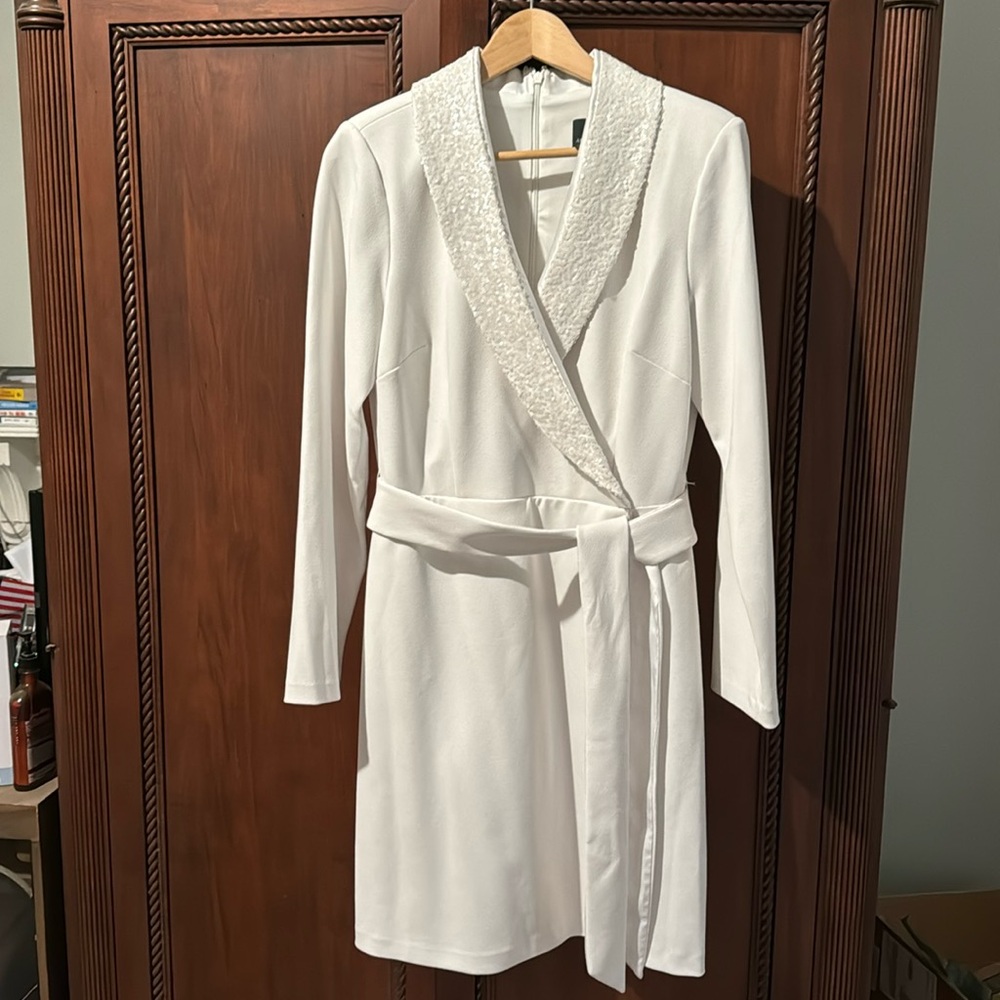 Adrianna Papell white dress sz 12 stunning!!